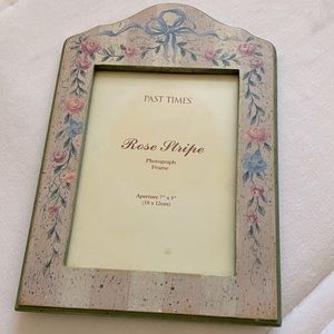 Vintage Wooden Floral Picture Frame